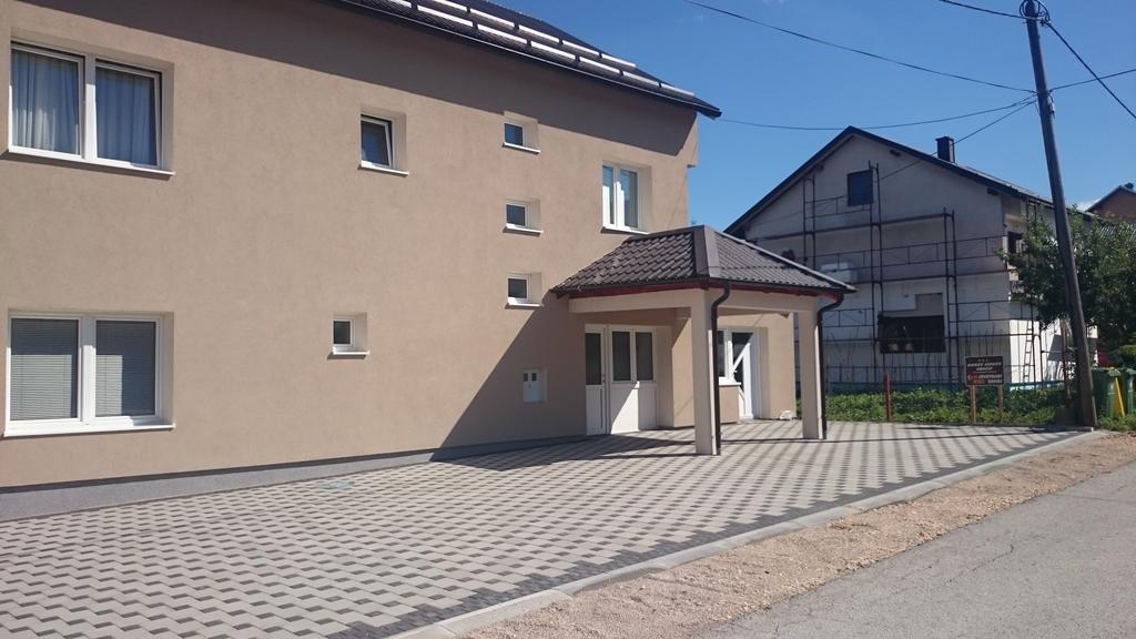 Apartment And Rooms Aracic Кореница Экстерьер фото