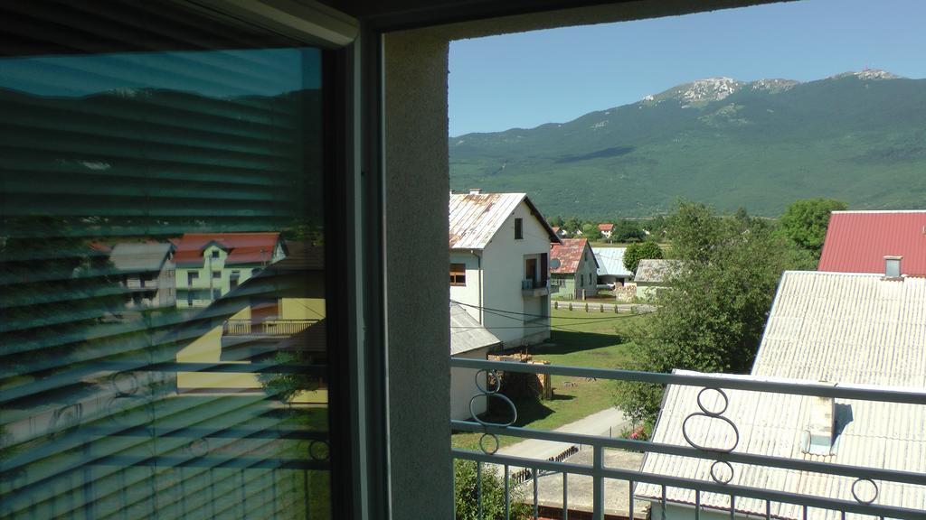 Apartment And Rooms Aracic Кореница Экстерьер фото
