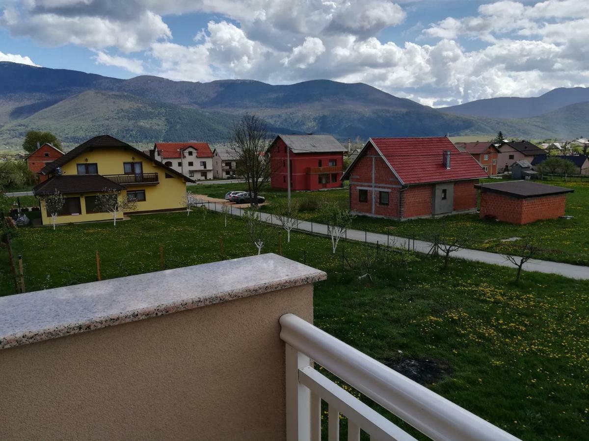 Apartment And Rooms Aracic Кореница Экстерьер фото